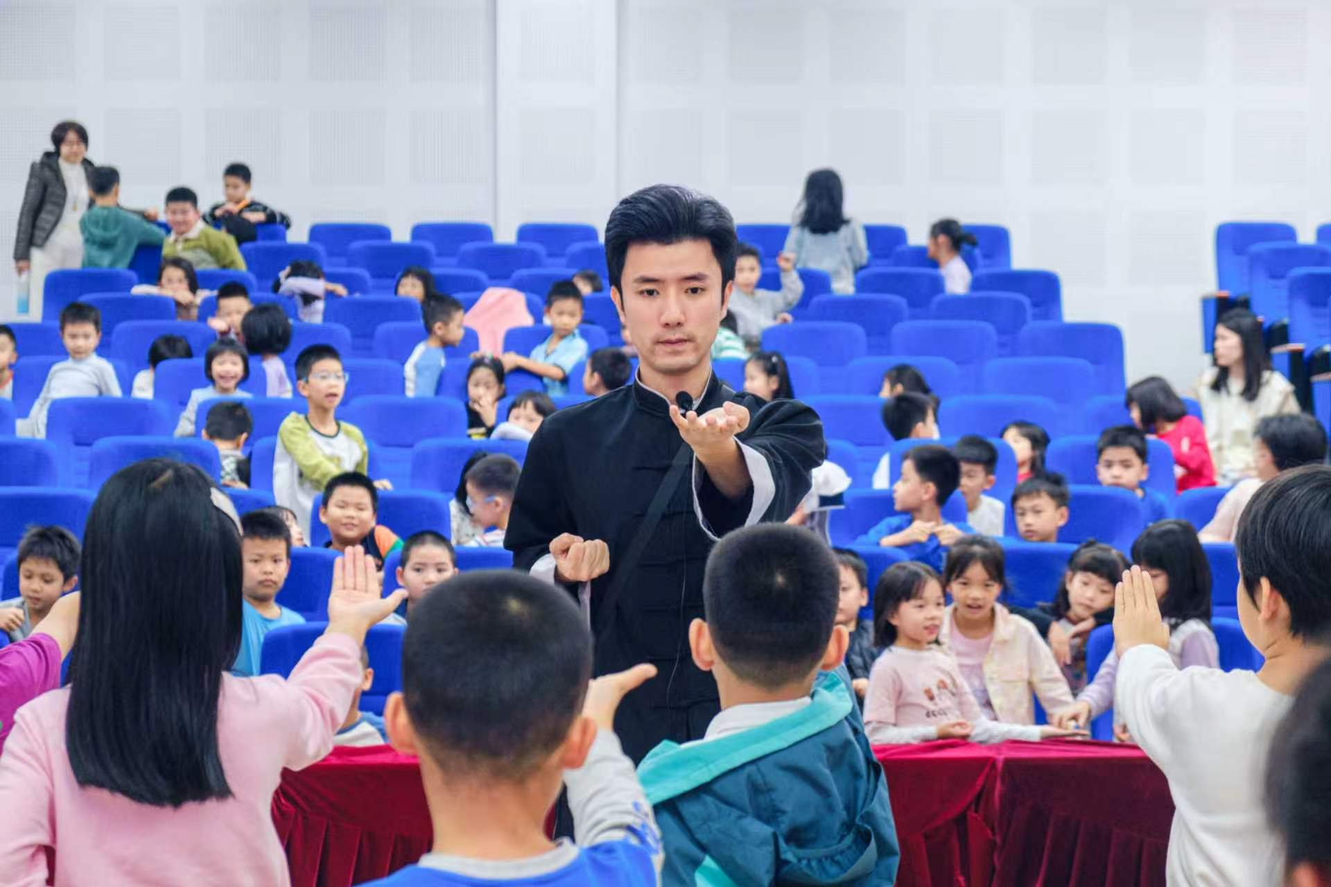 新加坡三水会馆庆祝成立一百周年纪念特刊